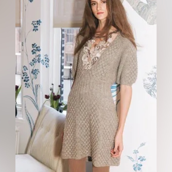 Rebecca Taylor Dresses & Skirts - Rebecca Taylor Alpaca Wool V-Neck Sweater Dress